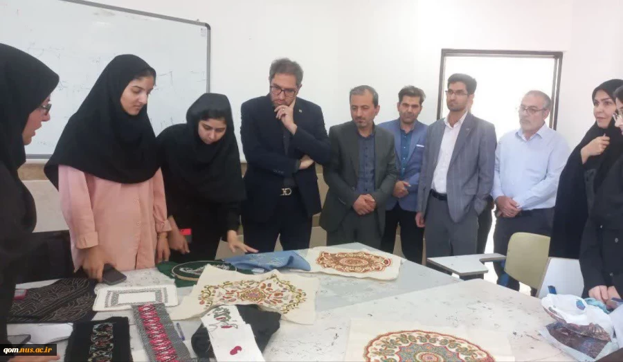 بازدید  مدیرعامل شرکت شهرک‌های صنعتی و معاون صنایع کوچک استان از دانشگاه ملی مهارت واحد استانی قم 4